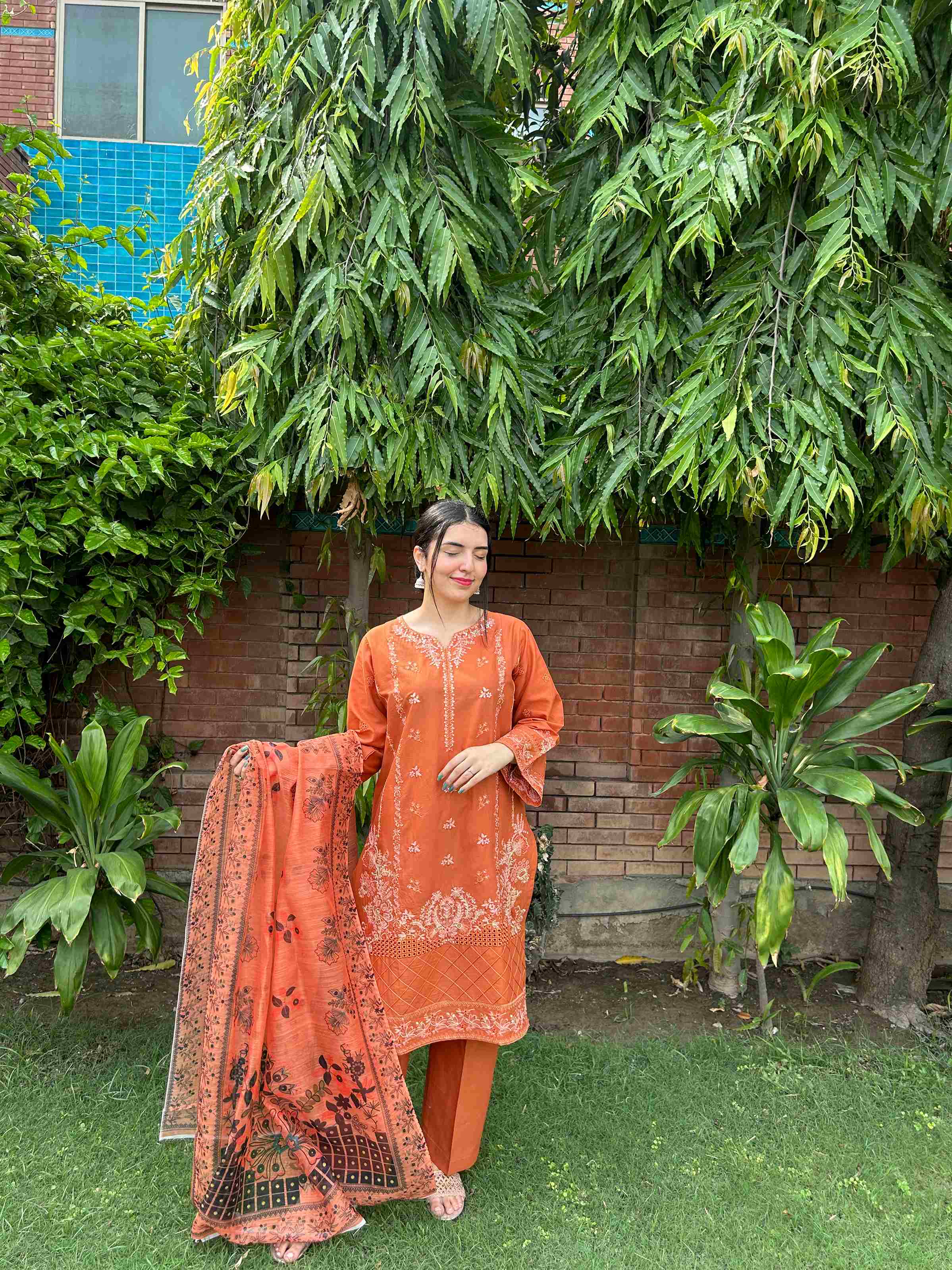 Attire Pret: Exquisite 3-Piece Viscose Embroidered Suit